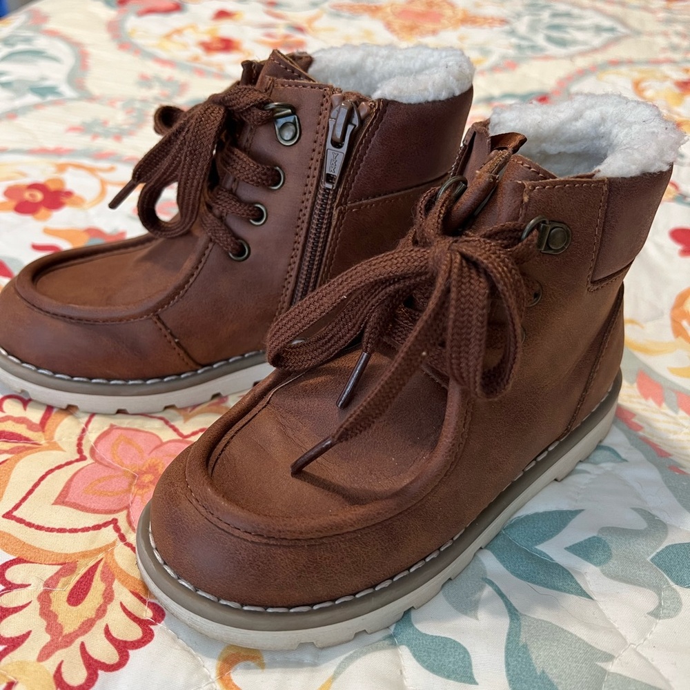 Childre’s boots